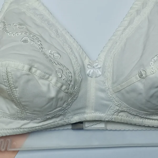 Soothing White Cotton Bra - Image 3